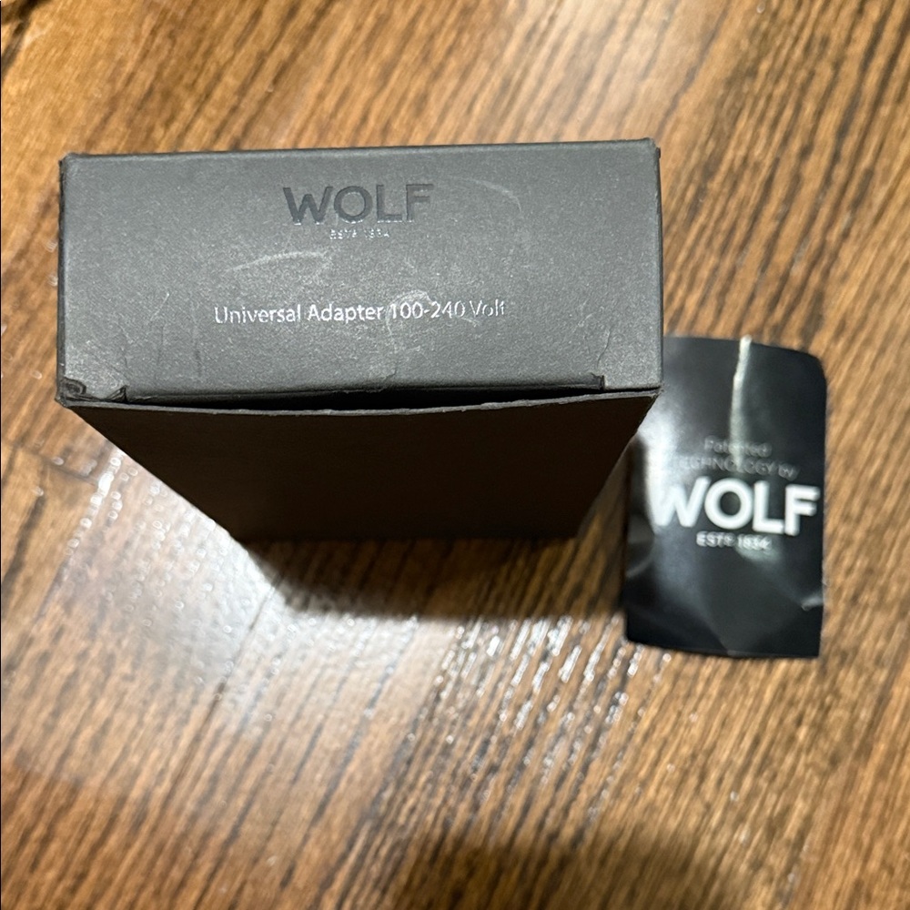 WOLF Black Universal Adapter